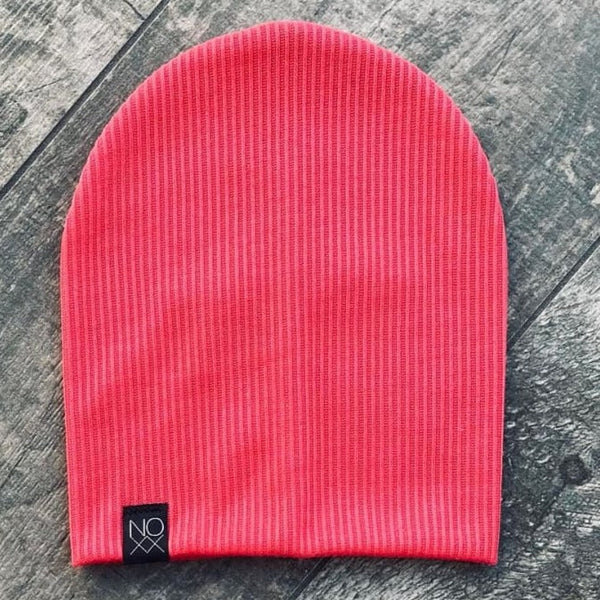 Coral Woman’s Slouch Beenie hat *NWT* Hand-knitted Slouchy Beanie: Peach Coral Hat With Applique  main image 4